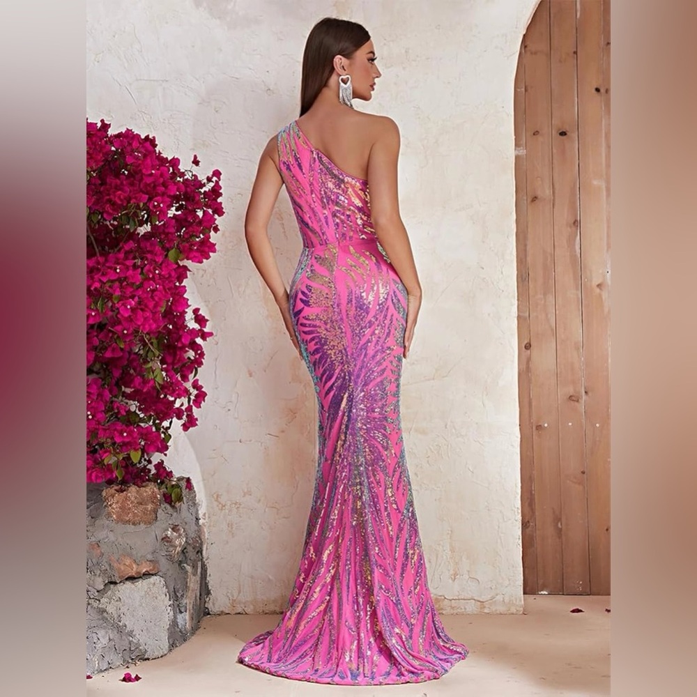 Elegant One-Shoulder Pink and Silver Evening Gown - Picture 3 of 10